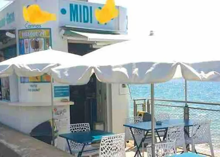 Bord De Mer, Terrasse, A Pieds كان